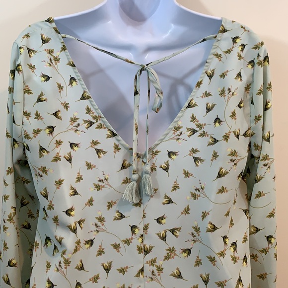 LC Lauren Conrad Floral V-Front & Back Shirt  Sz S - Picture 7 of 9